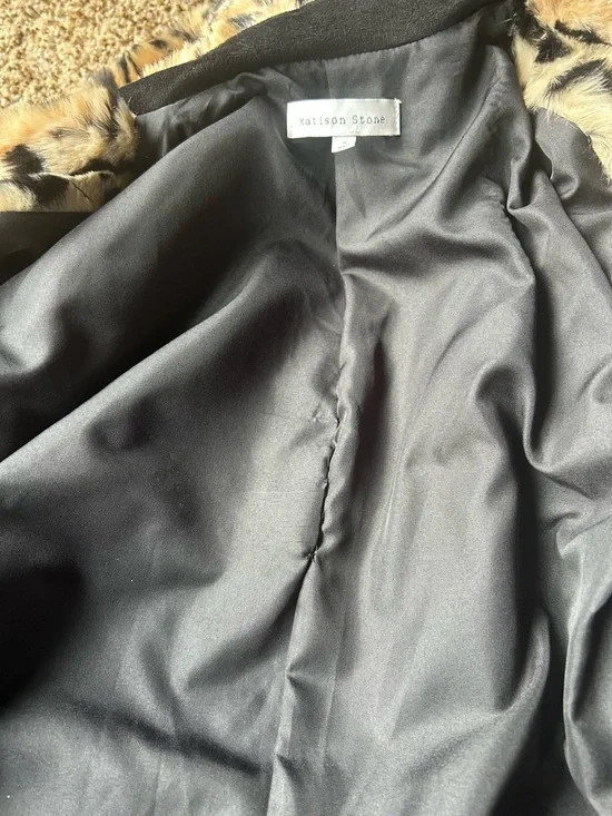 Anthropologie Leopard-Print Teddy Coat in Brown & Black - Plush Faux-Fur Jacket - Picture 4 of 4